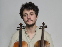 João da Silva – Jazzvioline, Klavier, Gitarre, Combo